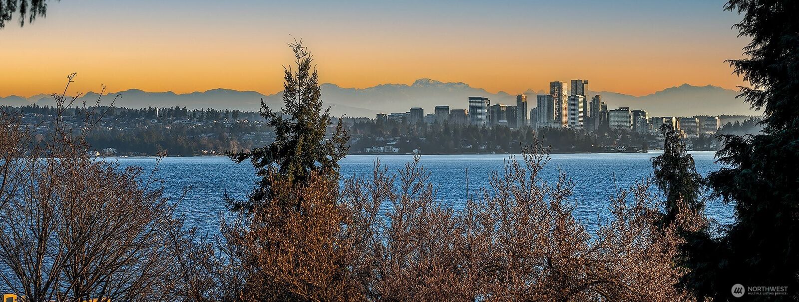 Property Photo:  707  Lake Washington Boulevard S  WA 98144 