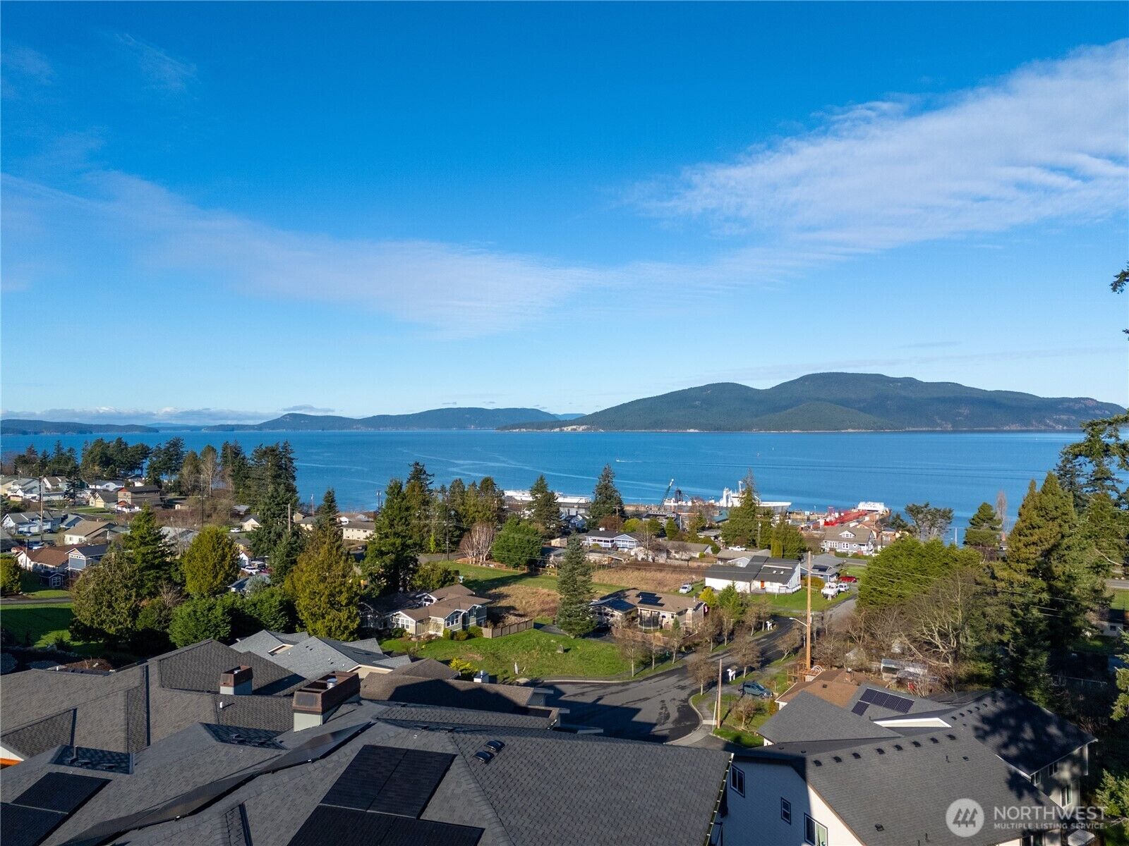 Property Photo:  2712  17th Street  WA 98221 