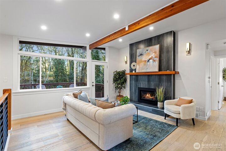 Property Photo:  4379  150th Avenue SE  WA 98006 