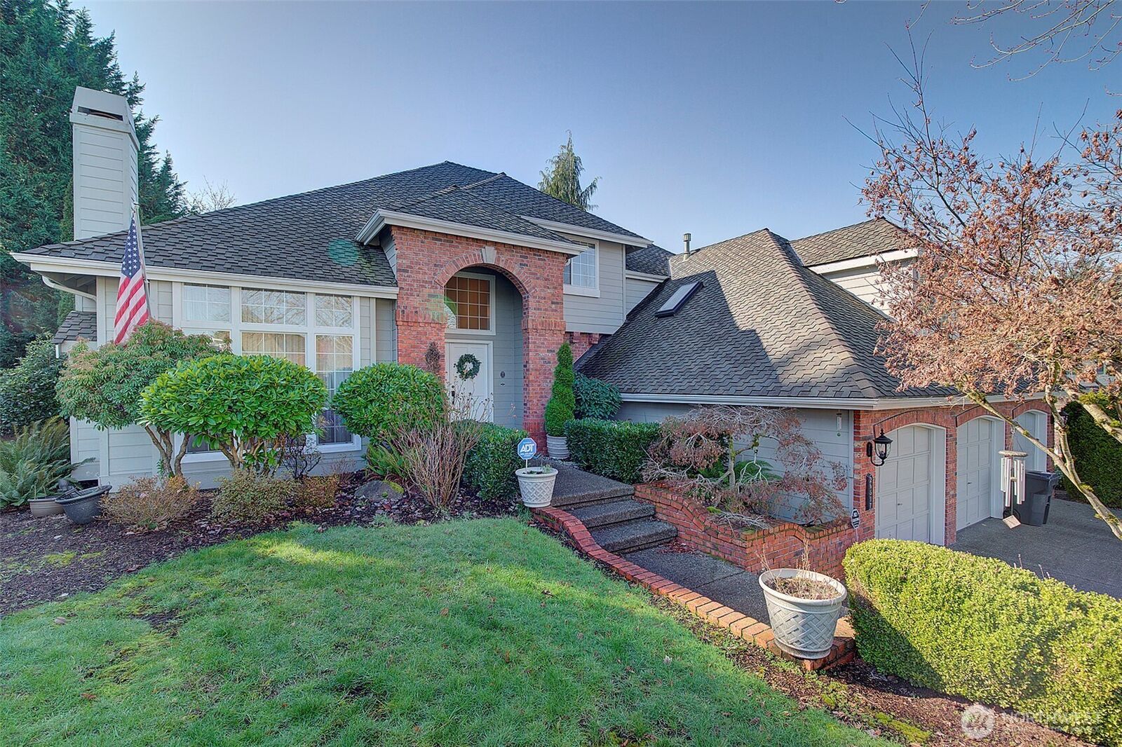 Property Photo:  26517  161st Avenue SE  WA 98042 