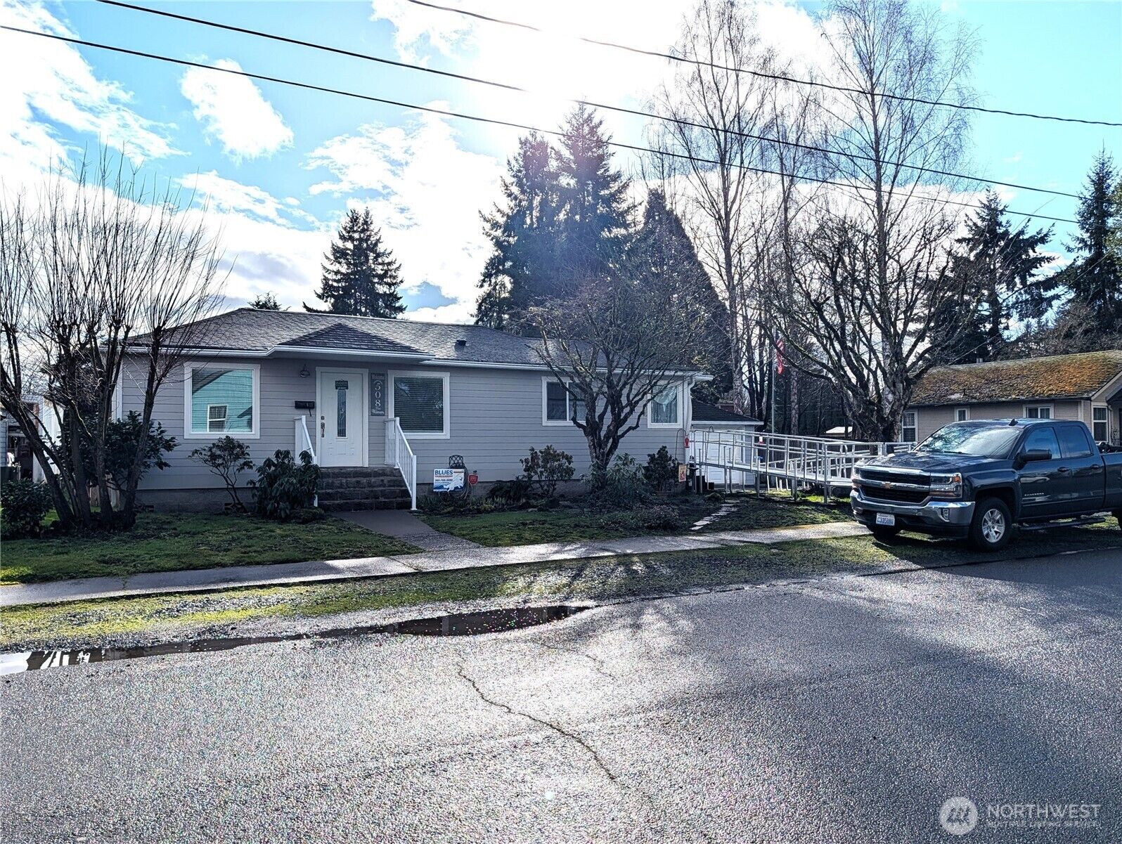 Property Photo:  508  Jefferson Street  WA 98531 