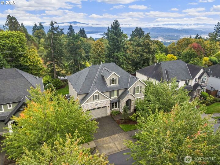 Property Photo: 2540 NW 12th Circle WA 98607