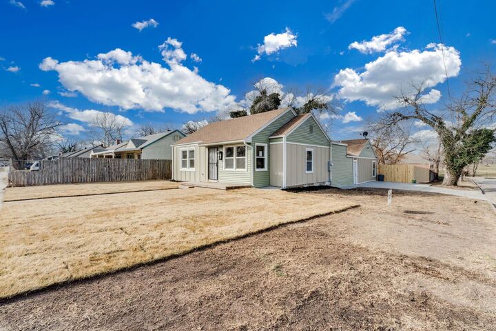 Property Photo: 1259 N Terrace Dr KS 67208