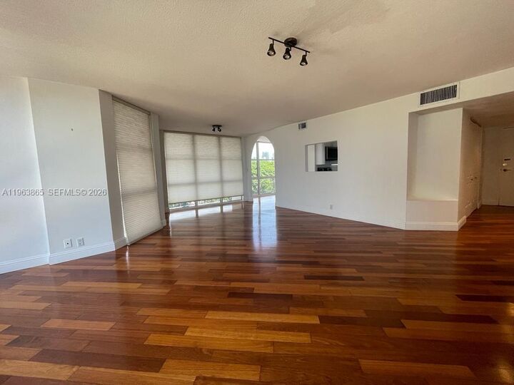 Property Photo: 1865 Brickell Ave A614 FL 33129