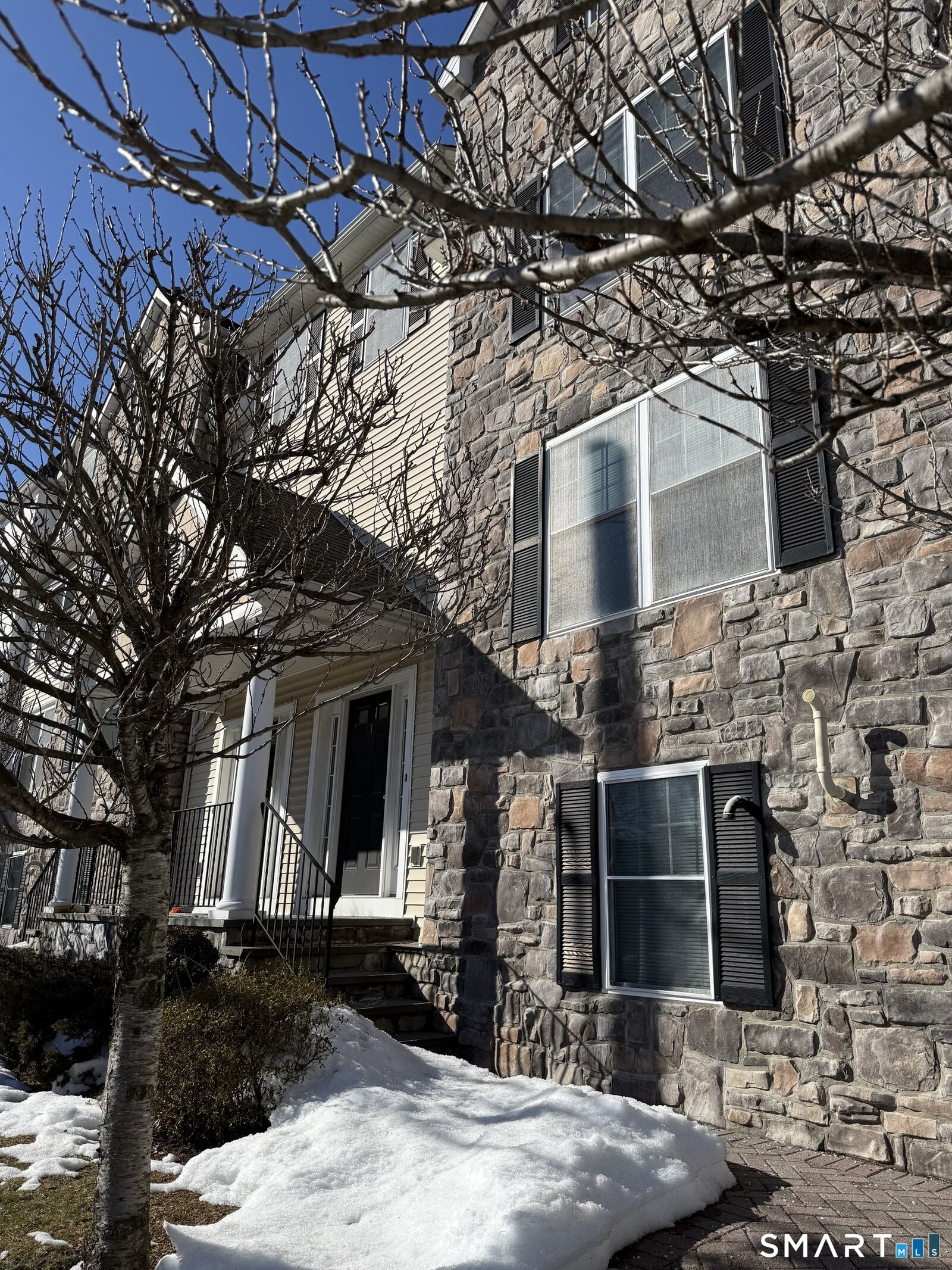 Property Photo:  1707 Summer Street Apt 7  CT 06905 