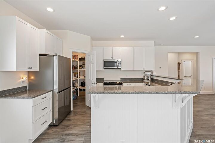 Property Photo:  190 1st Street W  SK S0M 2K0 