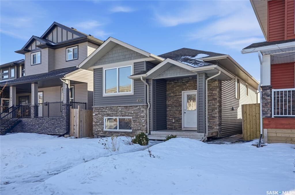 Photo de la propriété:  430 Boykowich Street  SK S7W 0S6 