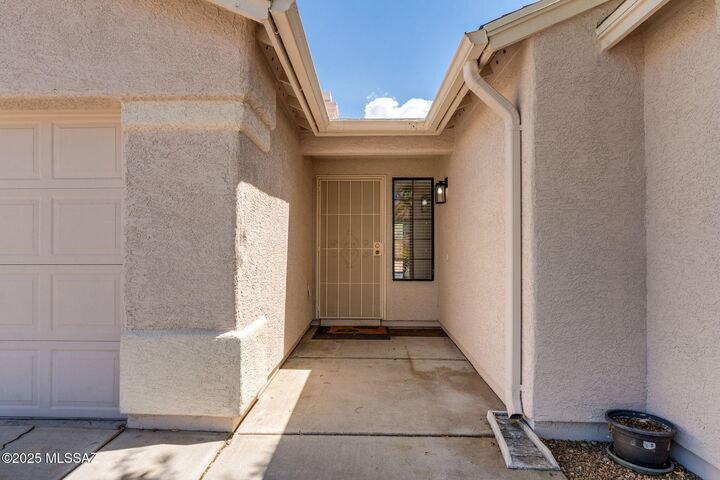 Property Photo:  3263 W Avior Drive  AZ 85742 