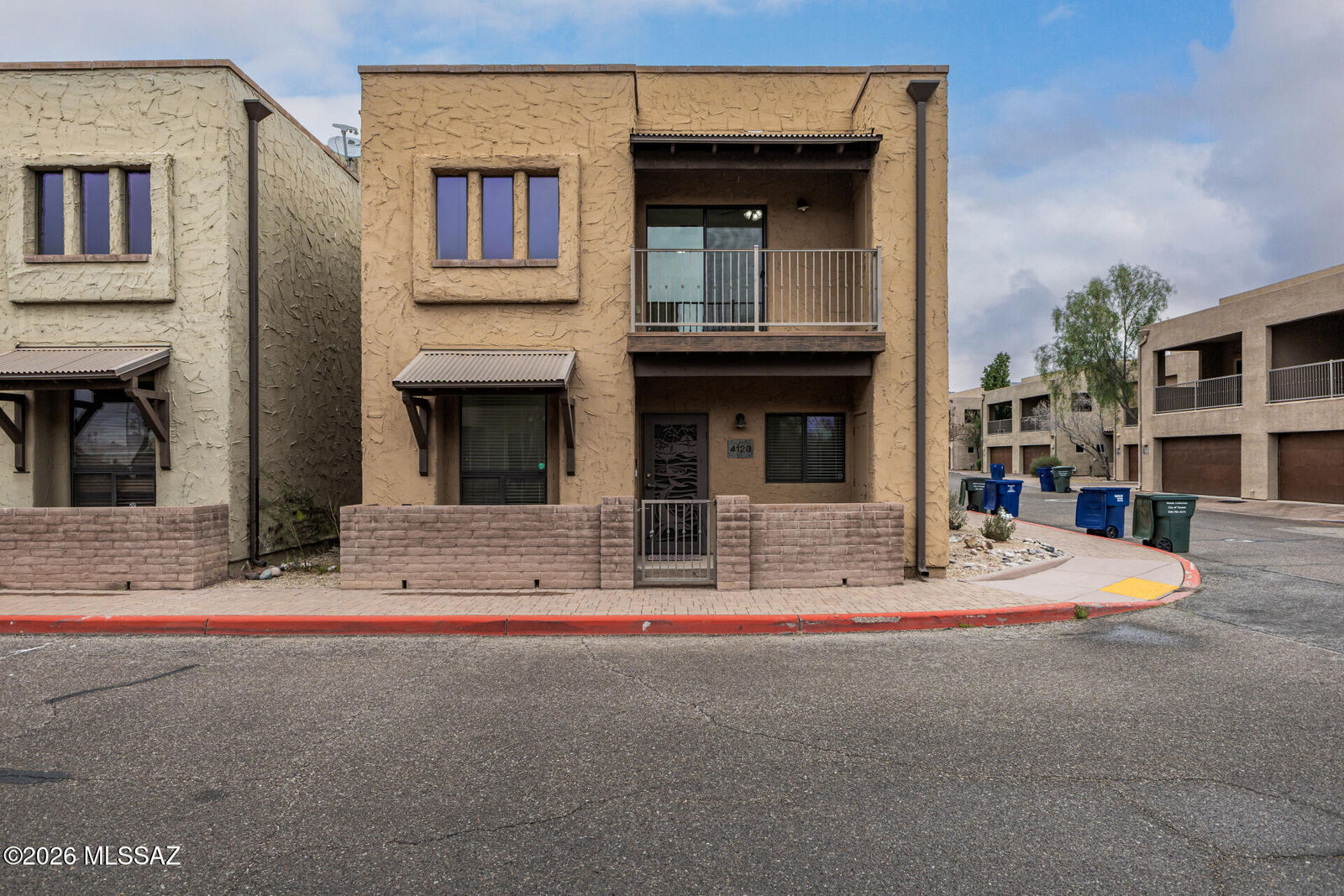Property Photo: 4120 N Thurston Lane 19 AZ 85705