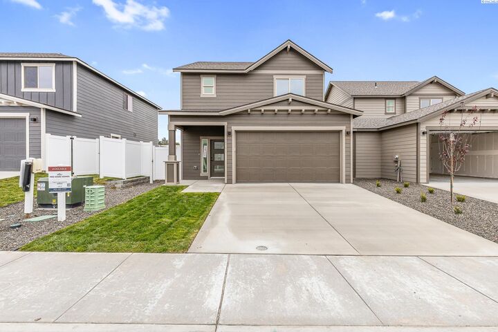 Property Photo:  7479 Grapevine Ct  WA 99353 