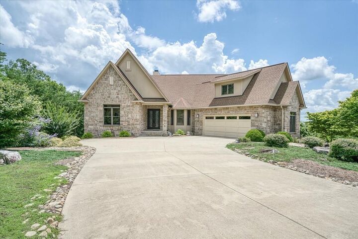 Property Photo:  61 Bluff View Ct.  TN 38558 