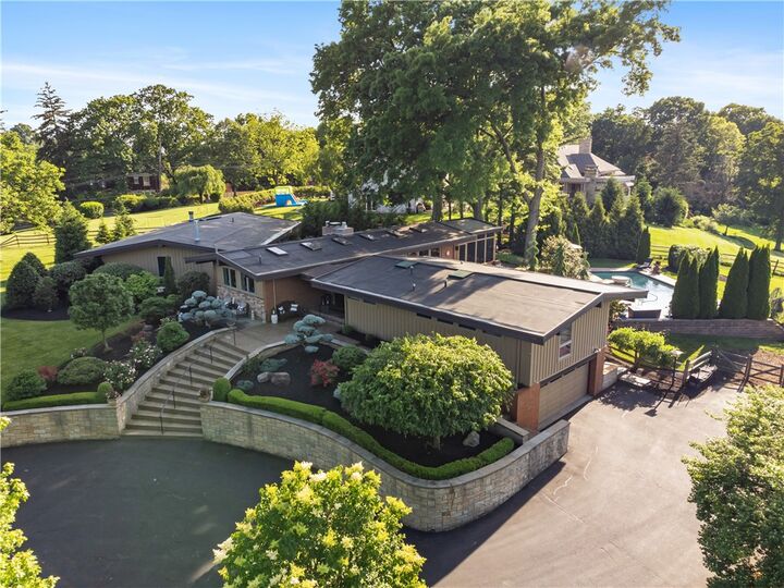 Property Photo:  1789 Hastings Mill Rd  PA 15241 