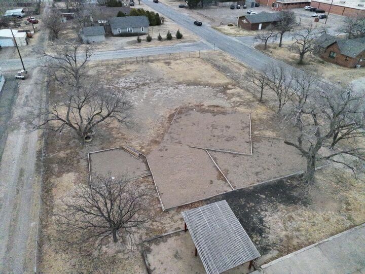 Property Photo:  609 4th Avenue  TX 79015 