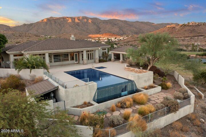 Property Photo:  785 E Windmere Drive  AZ 85048 