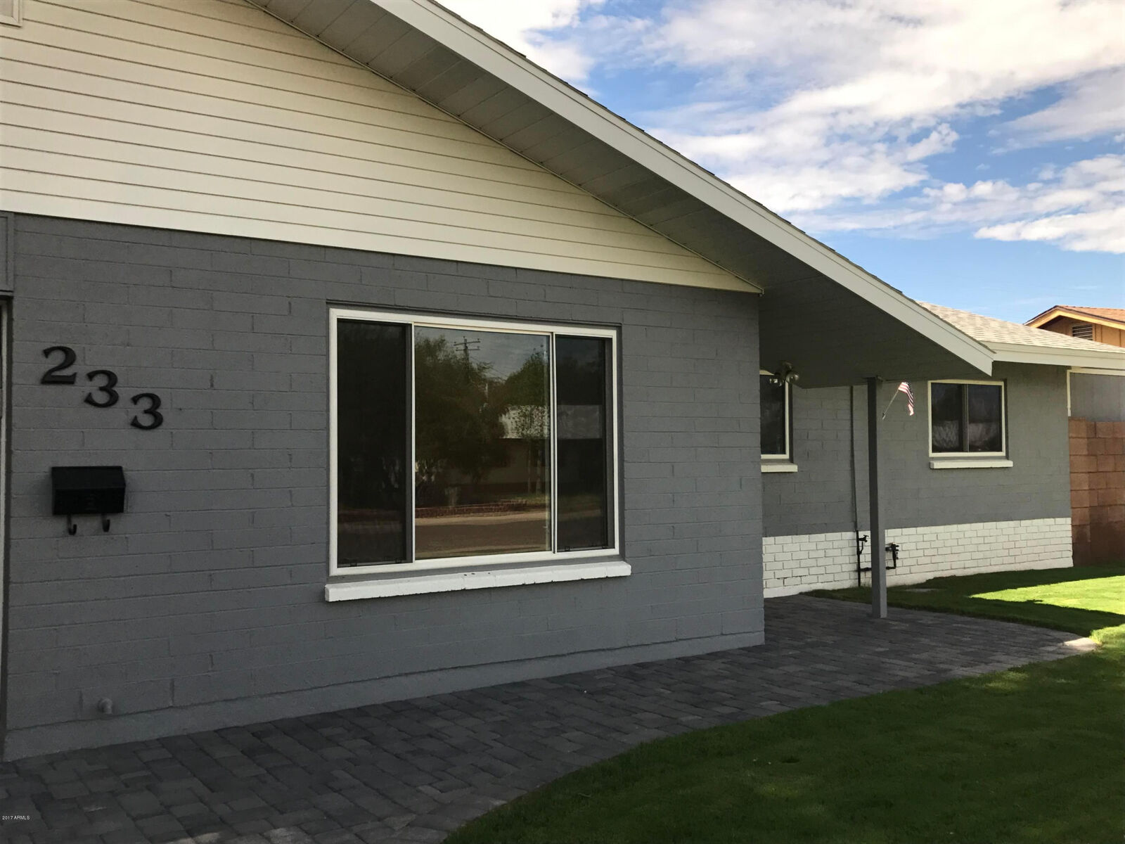 Property Photo: 233 E Balboa Drive AZ 85282