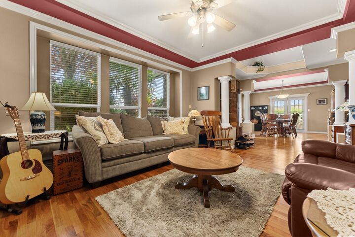 Property Photo: 330 Rosehill Wynd BC V4M 3L9
