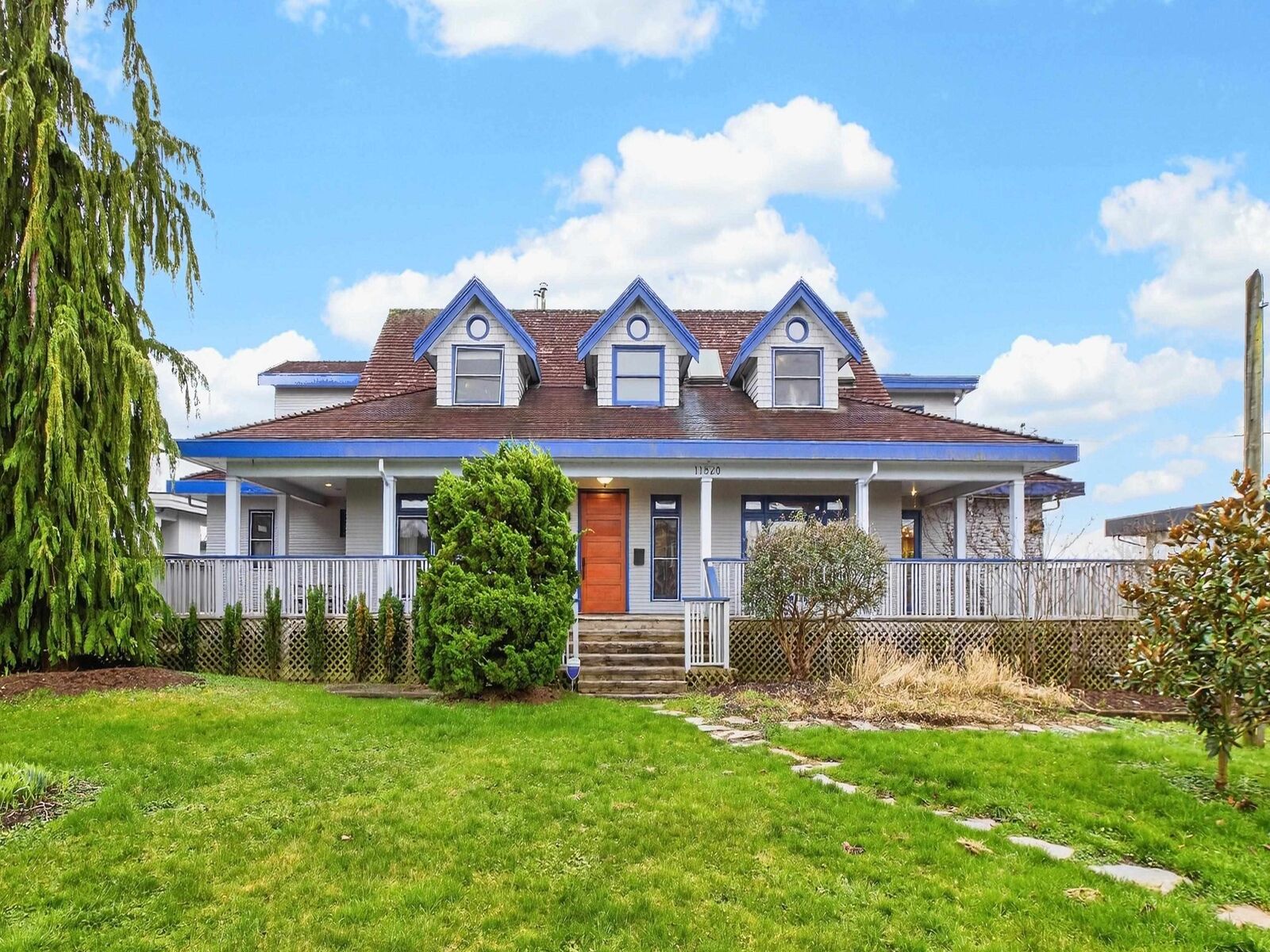 Property Photo: 11520 Blundell Road BC V6Y 1L3