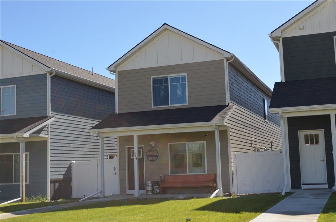 Property Photo: 914 Haggin Ave North MT 59068