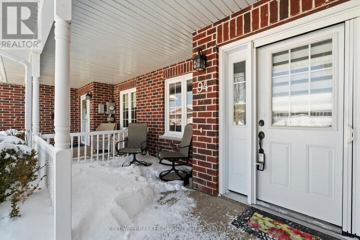 Property Photo:  94 Redford Drive  ON N0M 1S3 