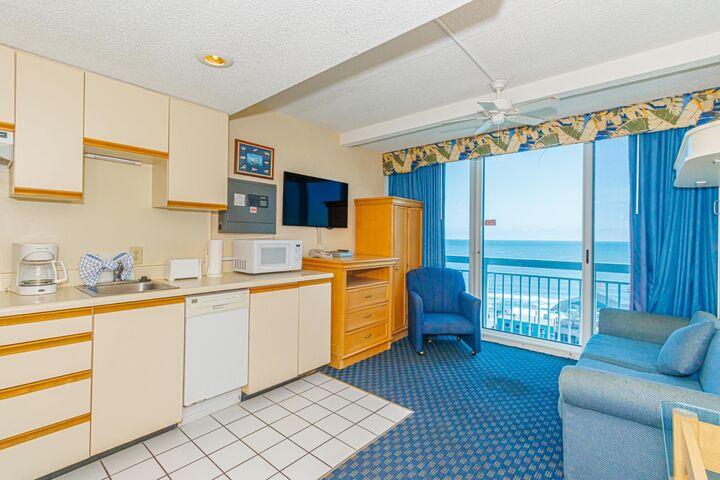 Property Photo: 1304 N Ocean Blvd. 306 SC 29577