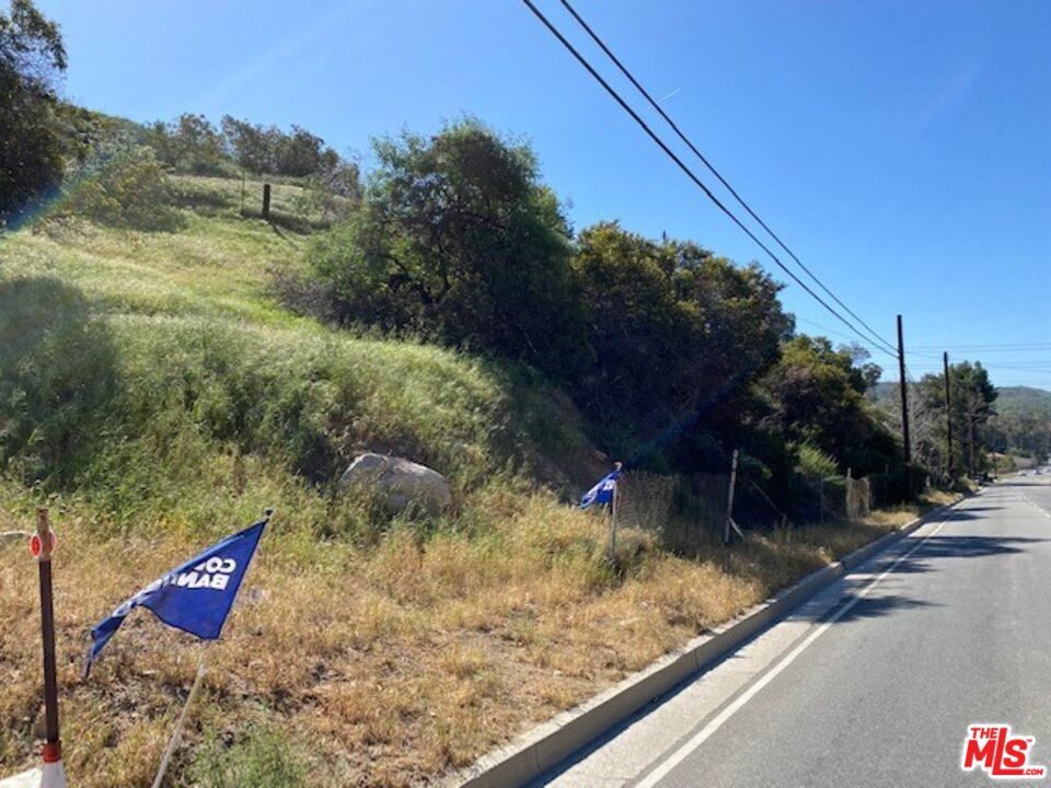 Property Photo: 10100 Sunland Blvd CA 91040