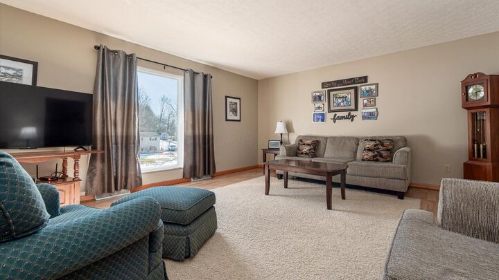 Property Photo: 125 Persimmon NE Drive OH 43055