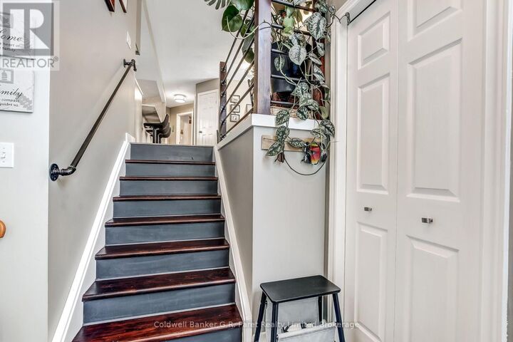 Property Photo:  12 Peach Street  ON N4G 5N8 