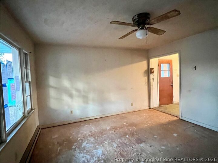 Property Photo:  509 Mann Street  NC 28301 