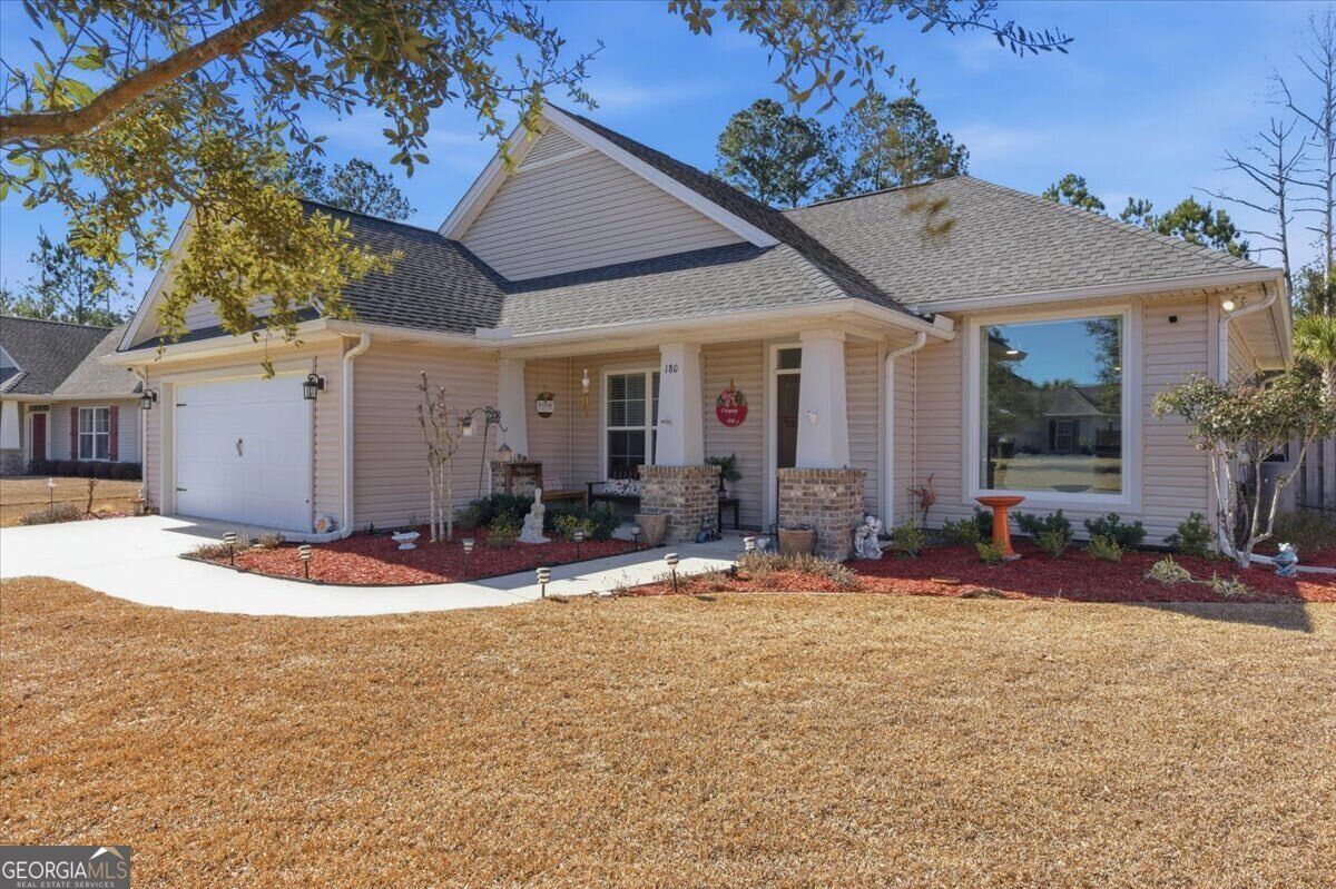 Property Photo:  180 Sweetwater Boulevard  GA 31525 