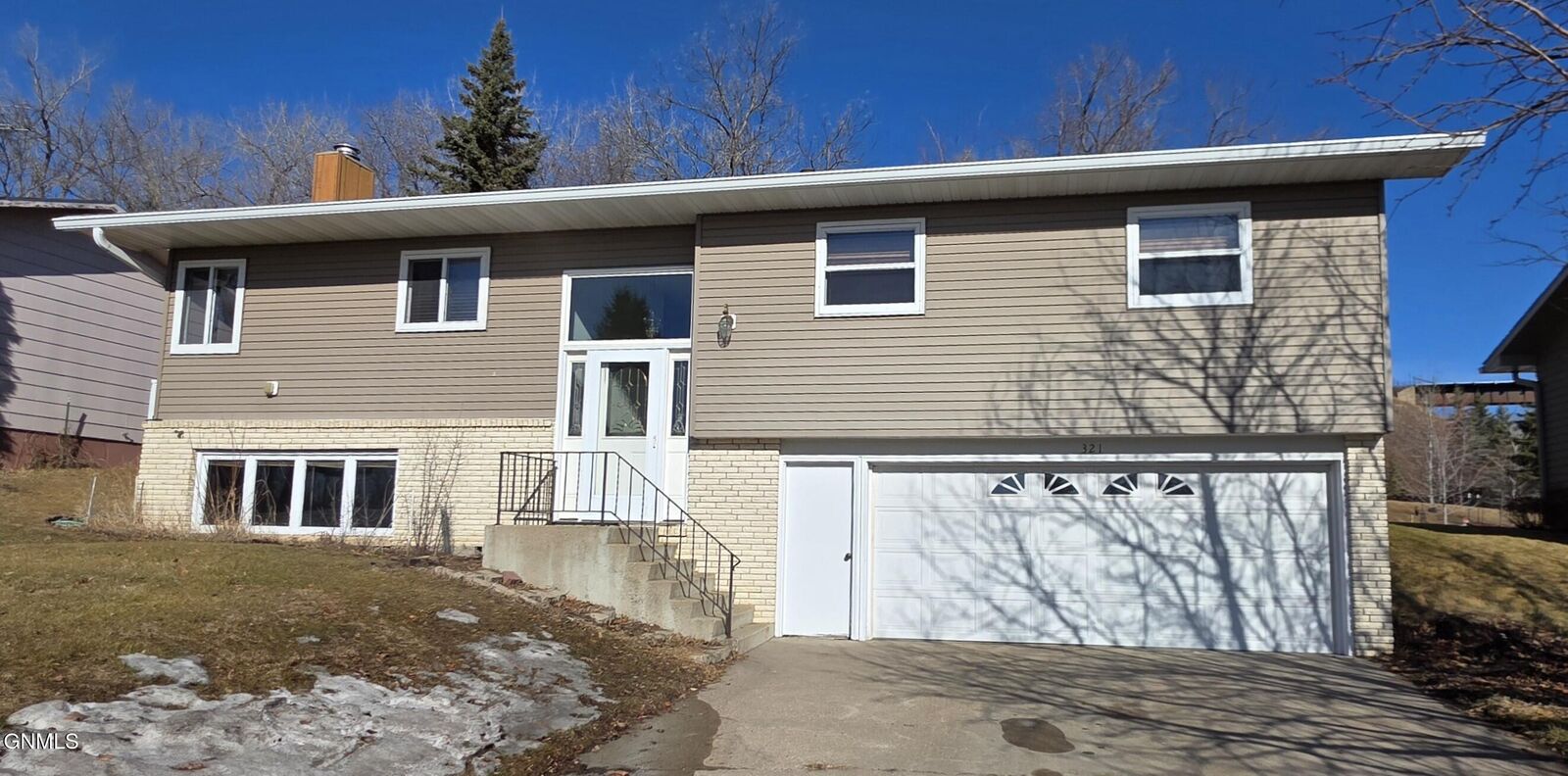 Property Photo:  321 15th Street NE  ND 58072 