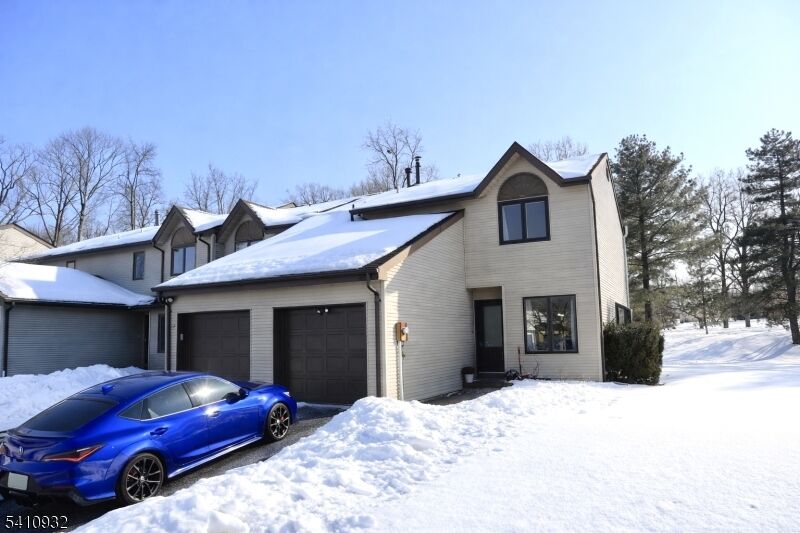 Property Photo: 8 Dogwood Cir 8 NJ 08822