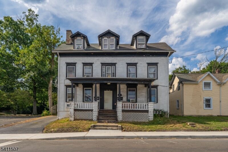 Property Photo: 560 W Front St NJ 07060