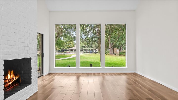 Property Photo: 175 Old Bridge Lake TX 77069