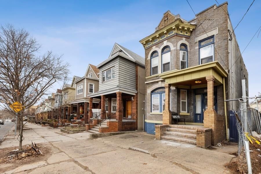 Property Photo:  114 Carlton Ave 1  NJ 07306 