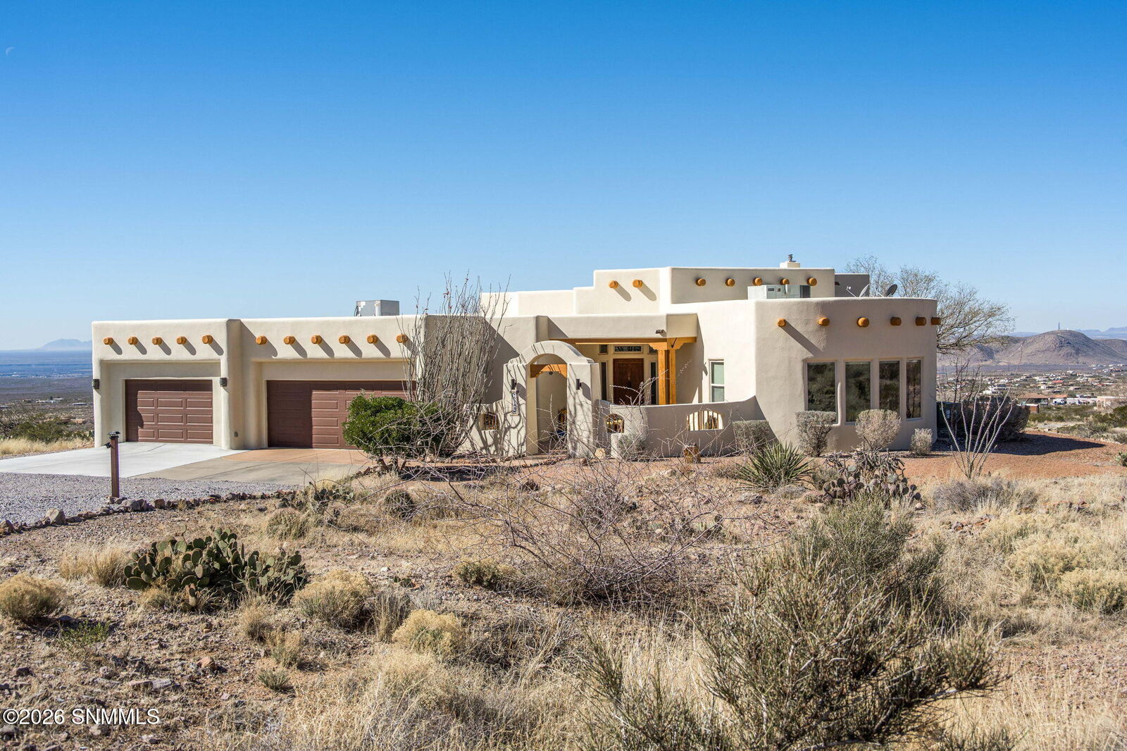 Property Photo: 5048 Ventana View Road NM 88011