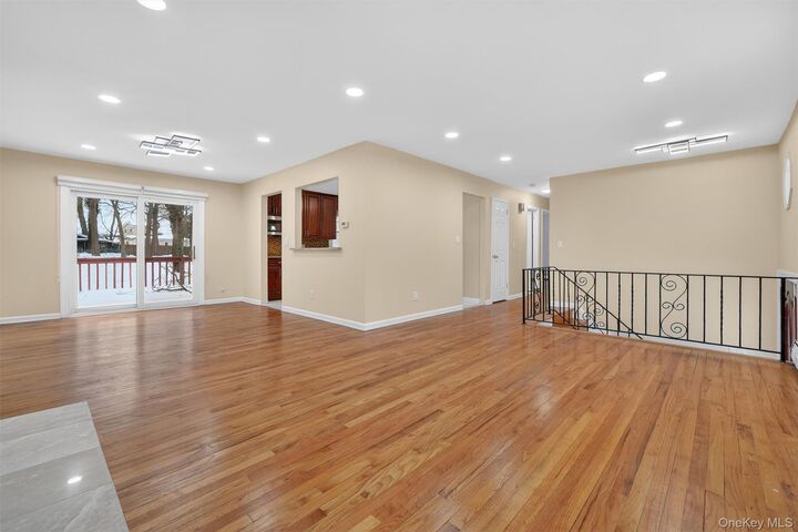 Property Photo:  193 Kings Highway  NY 10920 