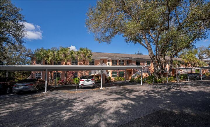 Property Photo:  19300 Water Oak Drive 102  FL 33948 