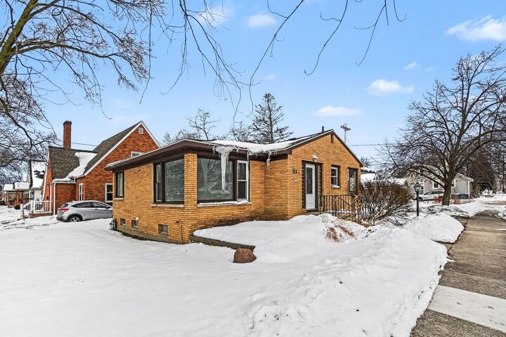 Property Photo:  21 S Despelder Street  MI 49417 