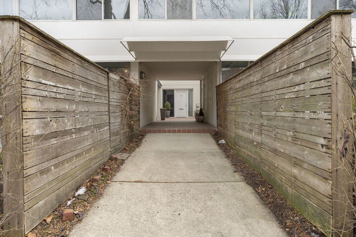Property Photo: 300 N Maple Avenue IL 60302