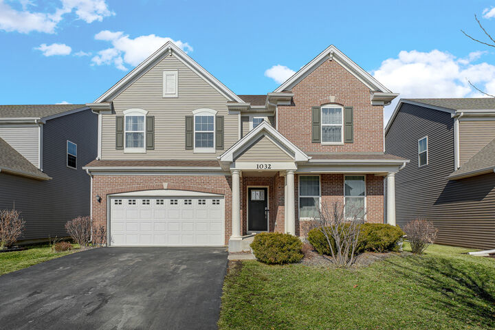 Property Photo:  1032 Blazing Star Street  IL 60177 