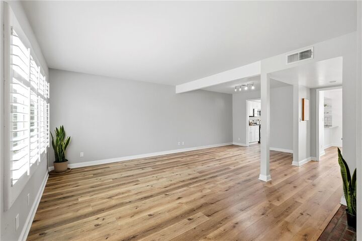 Property Photo:  10240 Zelzah Avenue 3  CA 91325 