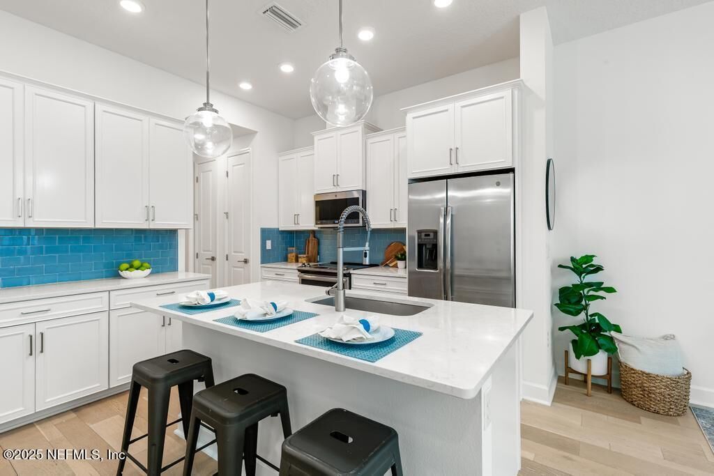 Property Photo:  11454 White Cap Court  FL 32256 