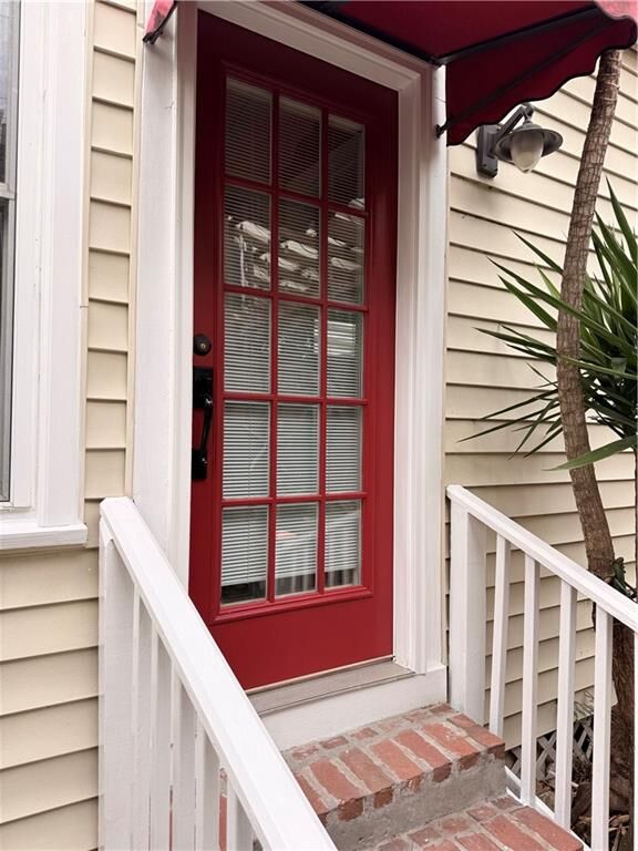 Property Photo:  611 Lyons Street  LA 70115 