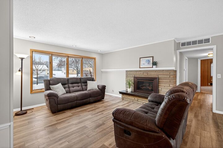 Property Photo:  501 Drillane Road  MN 55305 