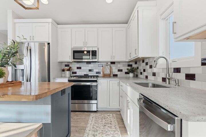 Property Photo:  2008 Lakepark Avenue  MN 56308 