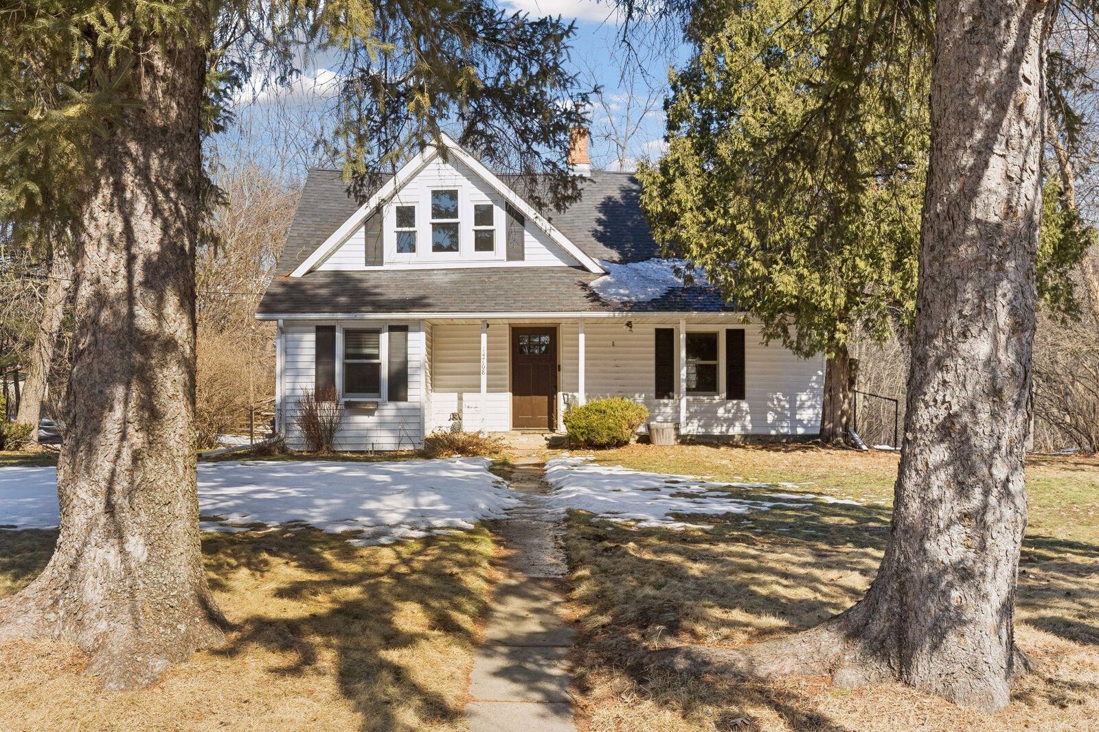 Property Photo: 14768 Oakhill Road N MN 55073