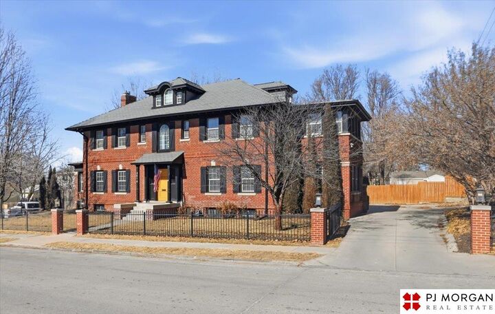 Property Photo: 4016 Davenport Street NE 68131