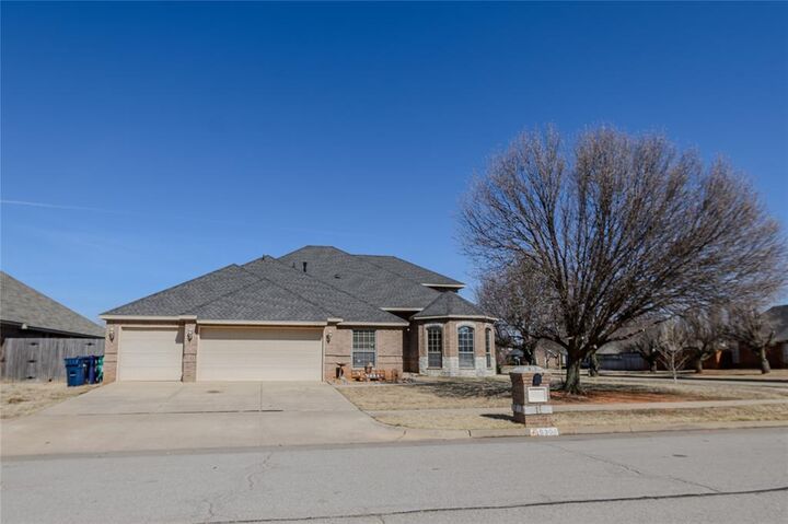 Property Photo:  9301 SW 24th Street  OK 73128 
