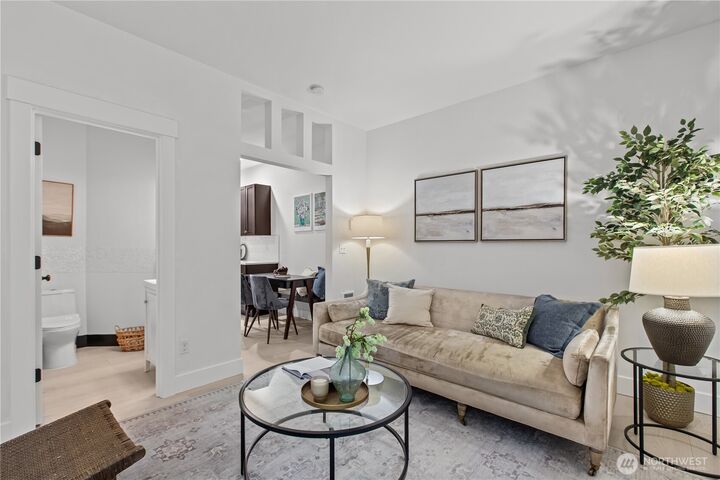 Property Photo: 4854 Delridge Way SW B WA 98106