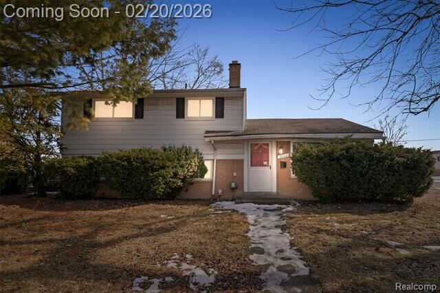 Property Photo: 18300 Melvin Street MI 48152
